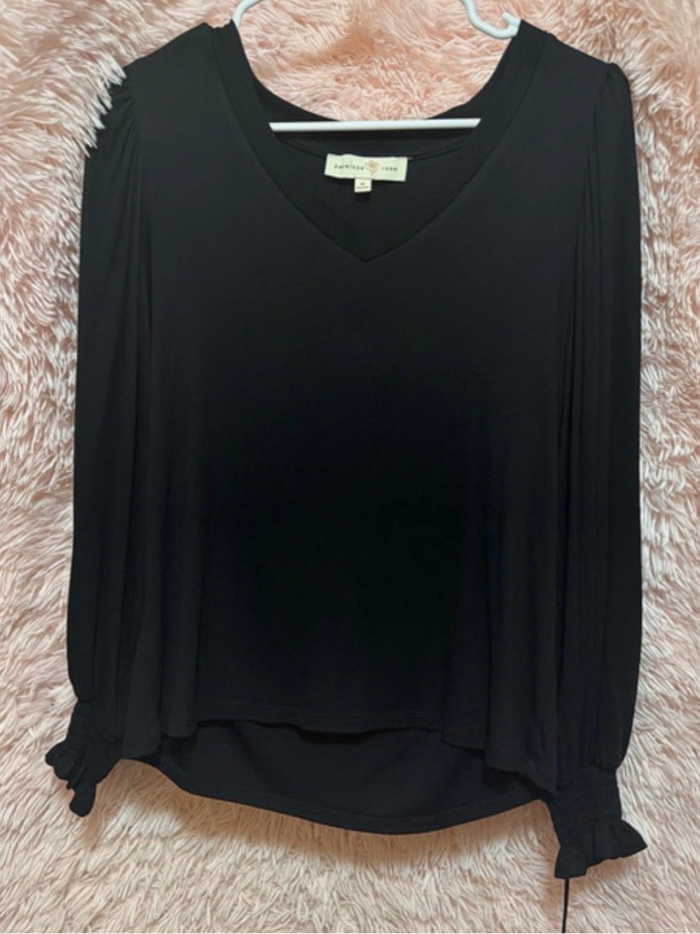 NWT Black V-Neck Long Sleeve Blouse - Penelope rose